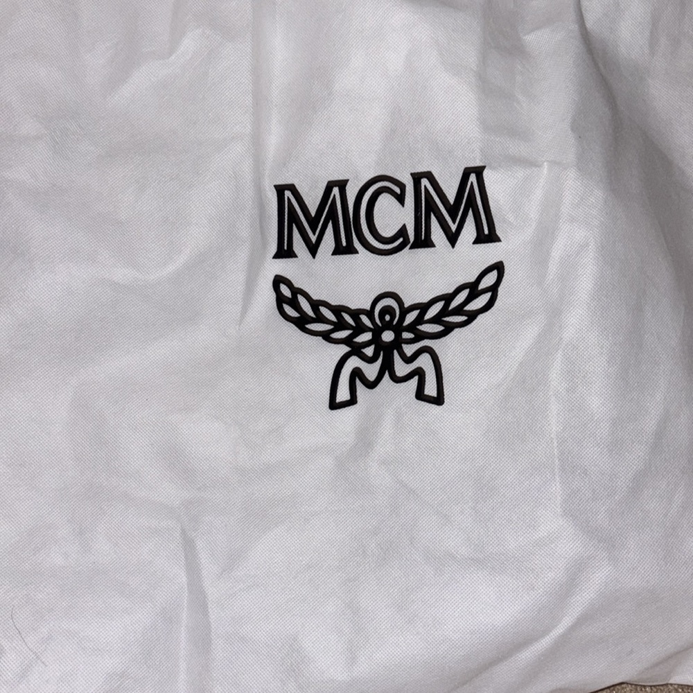 Authentic (Pre-Loved) MCM X-Large Tote Bag - Picture 10 of 12